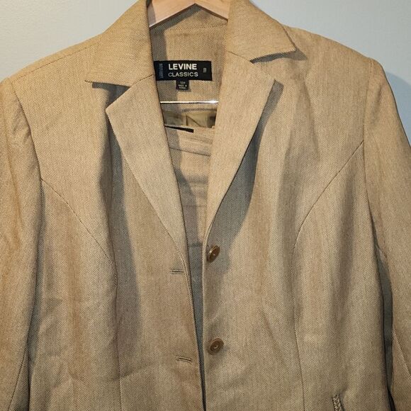 Levine Suit  - Picture 2 of 7